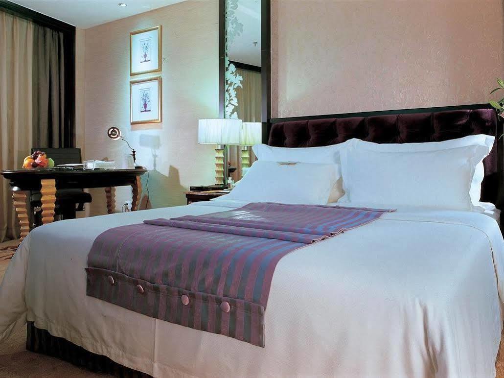 Dongguan Silver World Garden Hotel Exterior photo